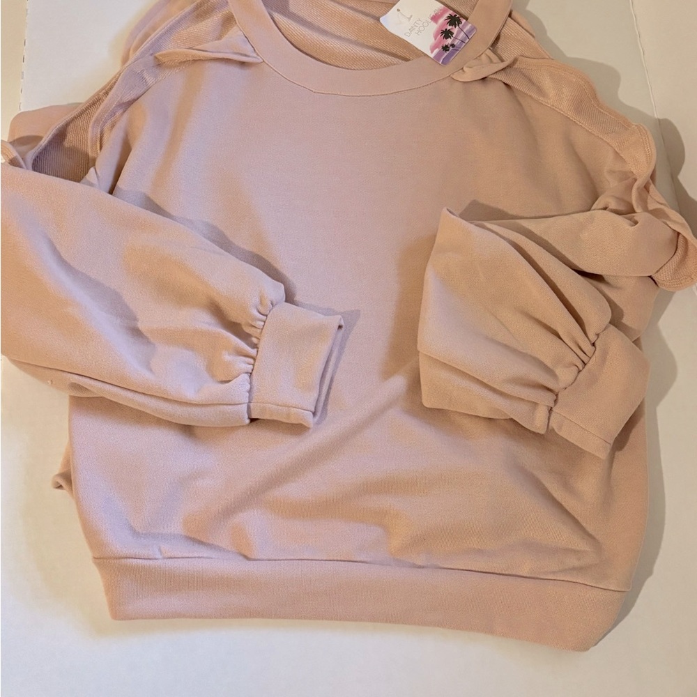 NWT Dainty Hooligan Cold Shoulder Ruffle Top Size Medium - Picture 4 of 9